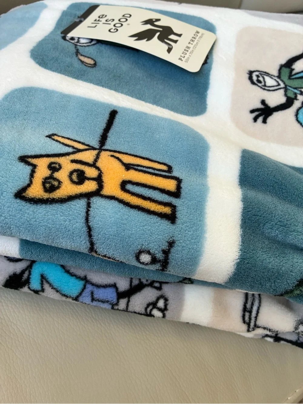 LIFE IS GOOD⛳️ throw blanket